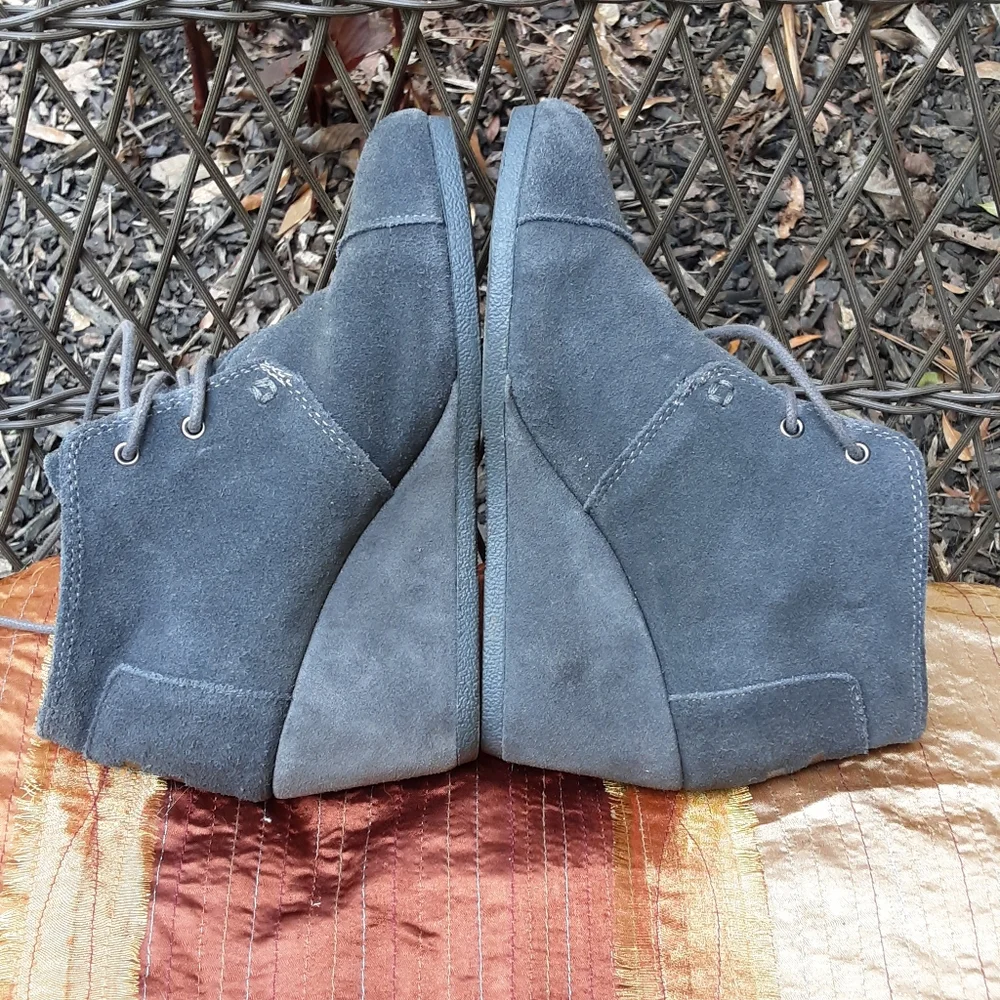 Toms Gray Lace Up Wedge Heel Bootie Size 6.